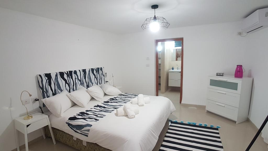Hili Apartments Tiberias Exterior photo