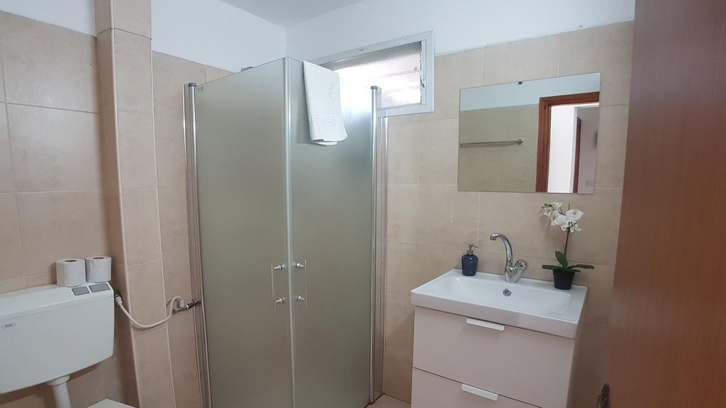 Hili Apartments Tiberias Exterior photo
